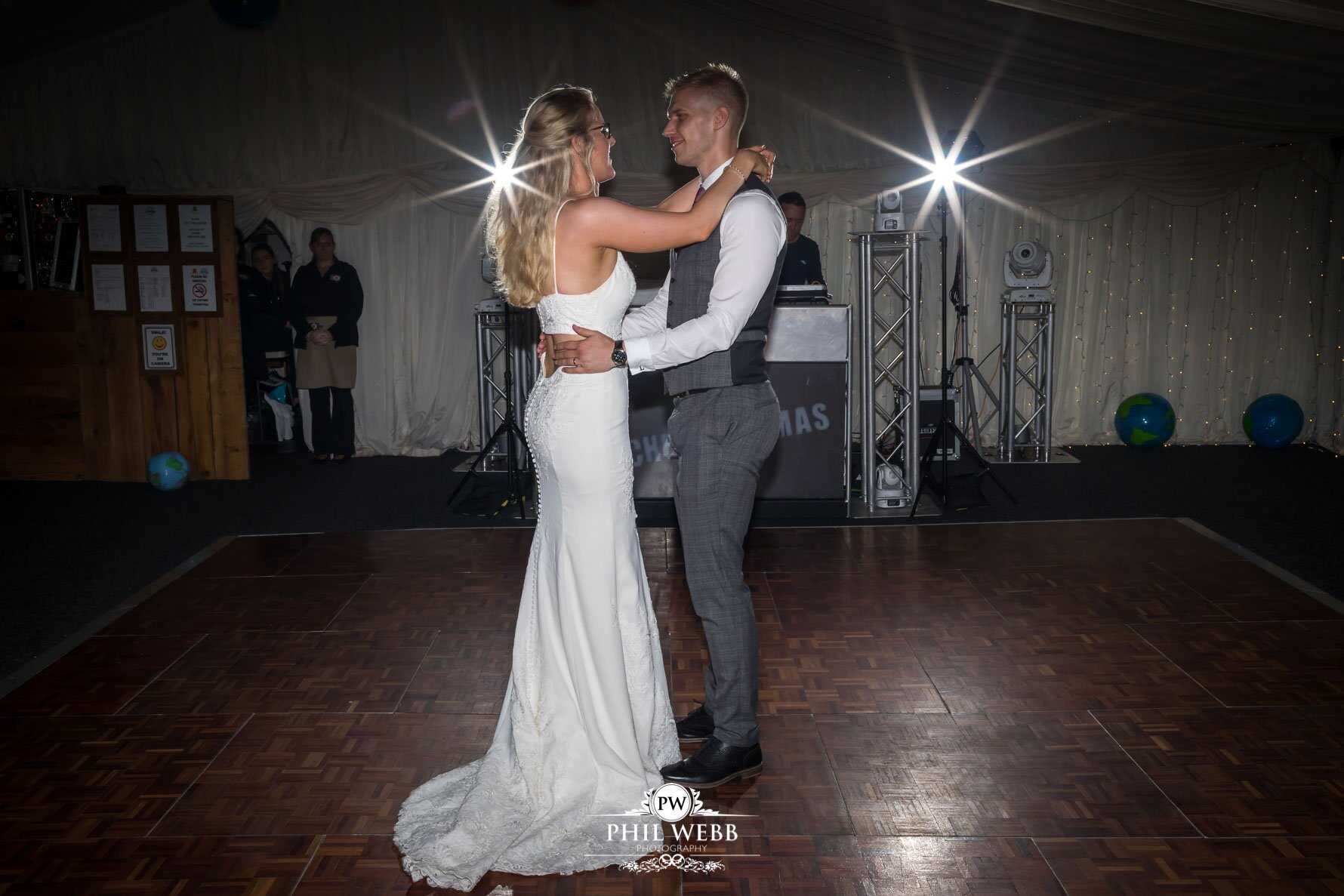 Borddesley Park Farm Wedding Photography first dance