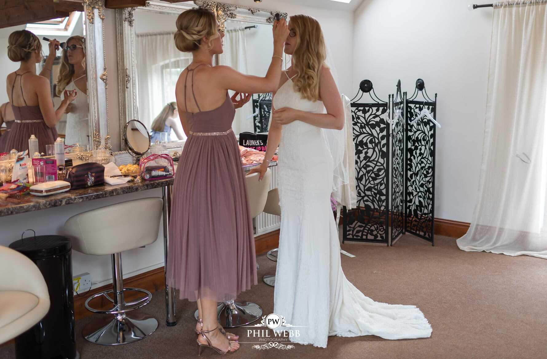 Borddesley Park Farm Wedding Photography Bridal Preps