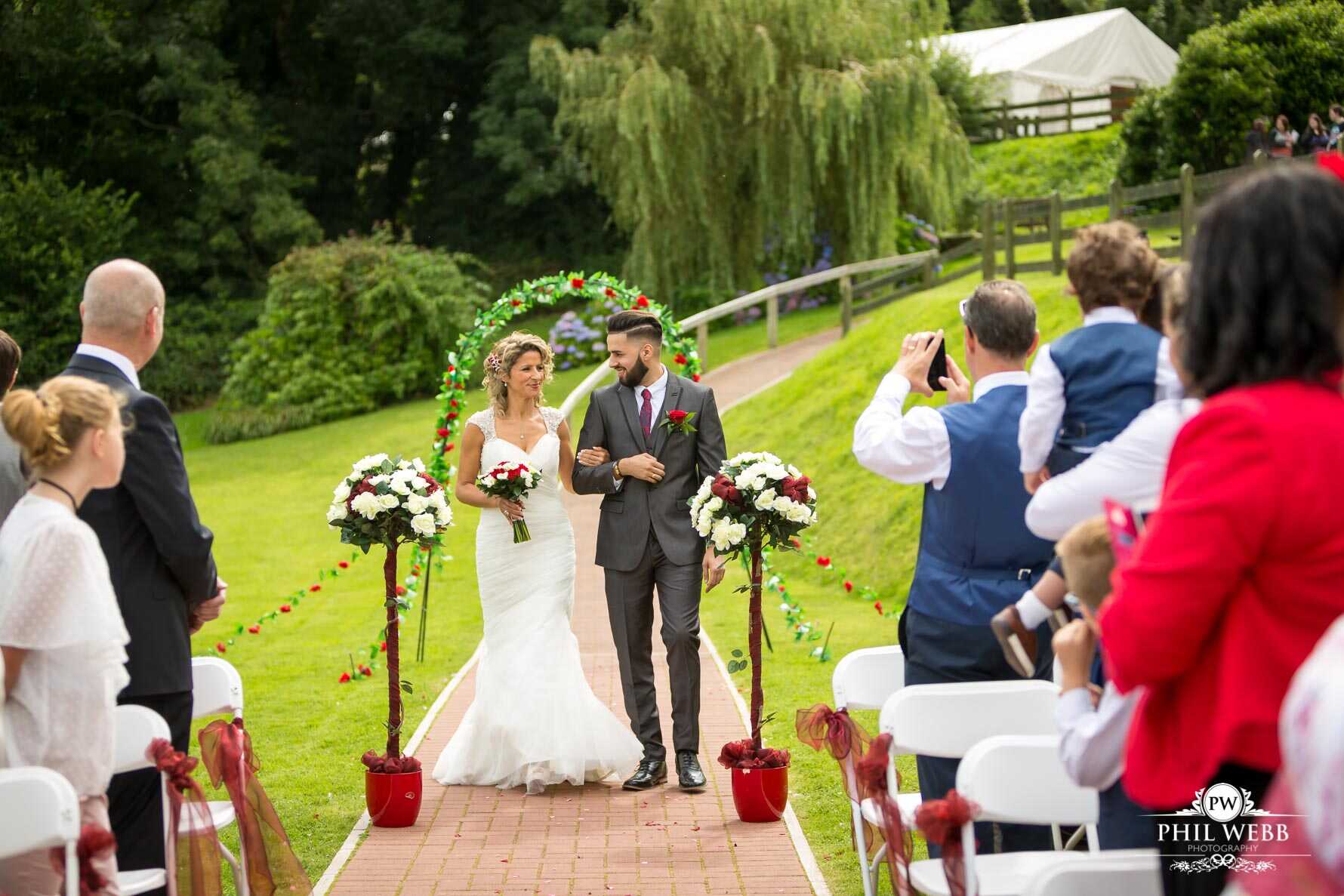 Sandy Cove Bay Wedding Photography outdoor wedding ceremony