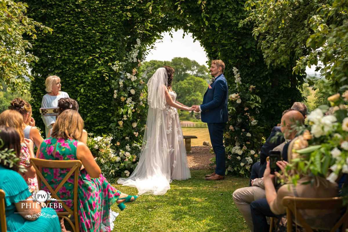 Pauntley Court Wedding Venue bride and groom wedding ceremony