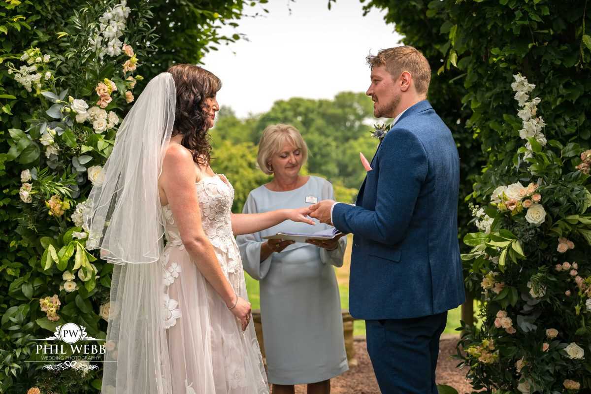 Pauntley Court Wedding Venue bride and groom wedding ceremony