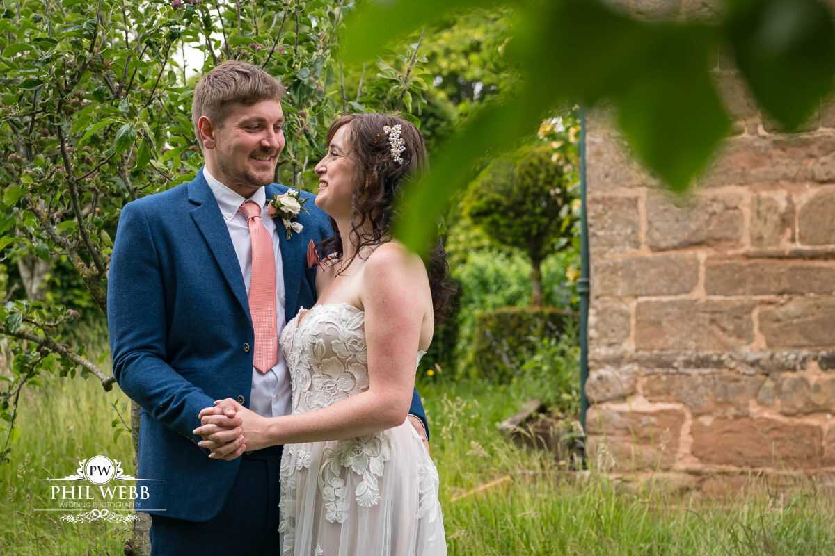 Pauntley Court Wedding Venue bride and groom portrait