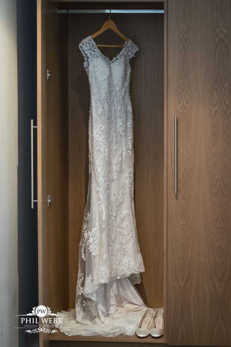 The Hatherley Manor Hotel Wedding photography bride preps