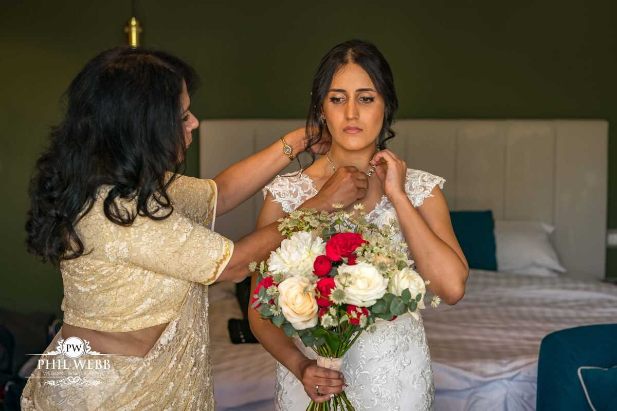 The Hatherley Manor Hotel Wedding photography bride preps