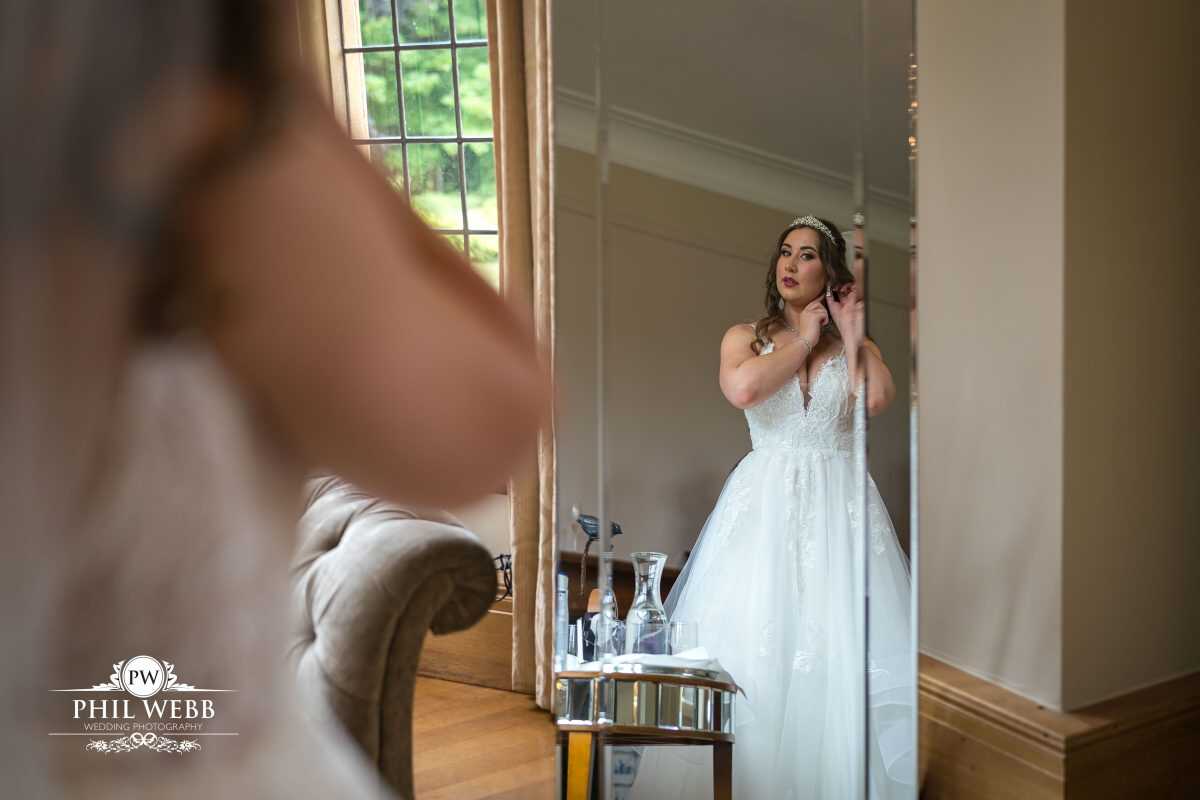 Coombe Lodge Wedding Photography bride preps