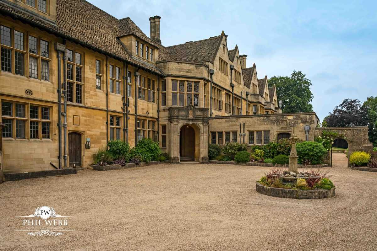 Coombe Lodge Wedding Photography wedding venue