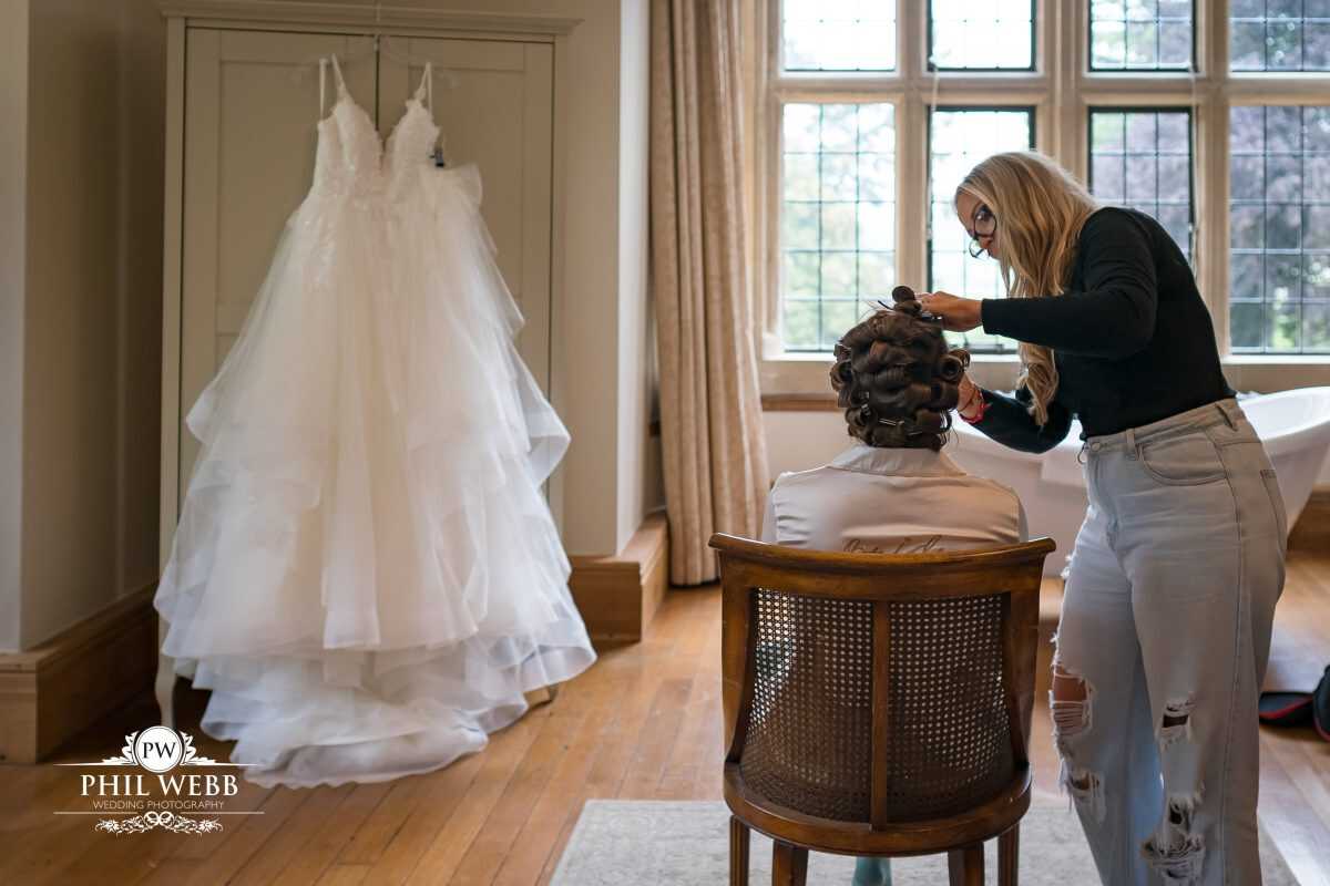 Coombe Lodge Wedding Photography bride preps