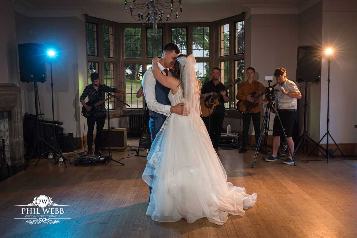 Coombe Lodge Wedding Photography first dance