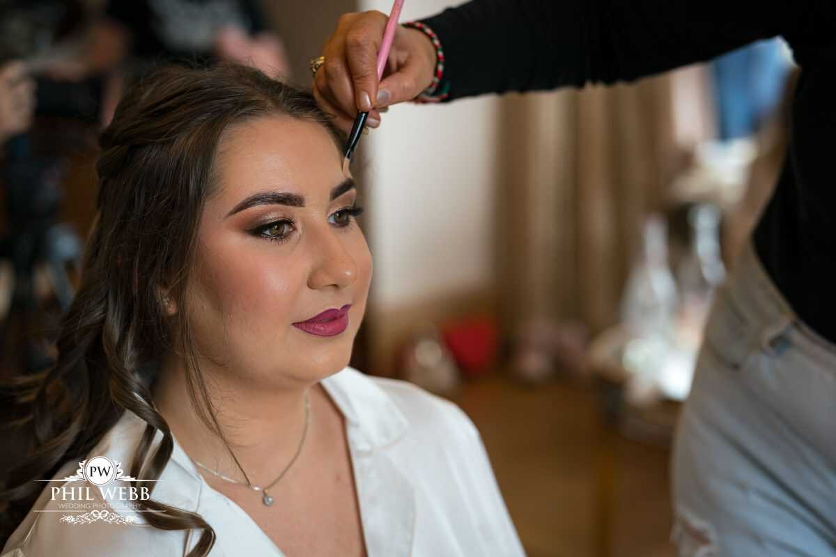 Coombe Lodge Wedding Photography bride preps